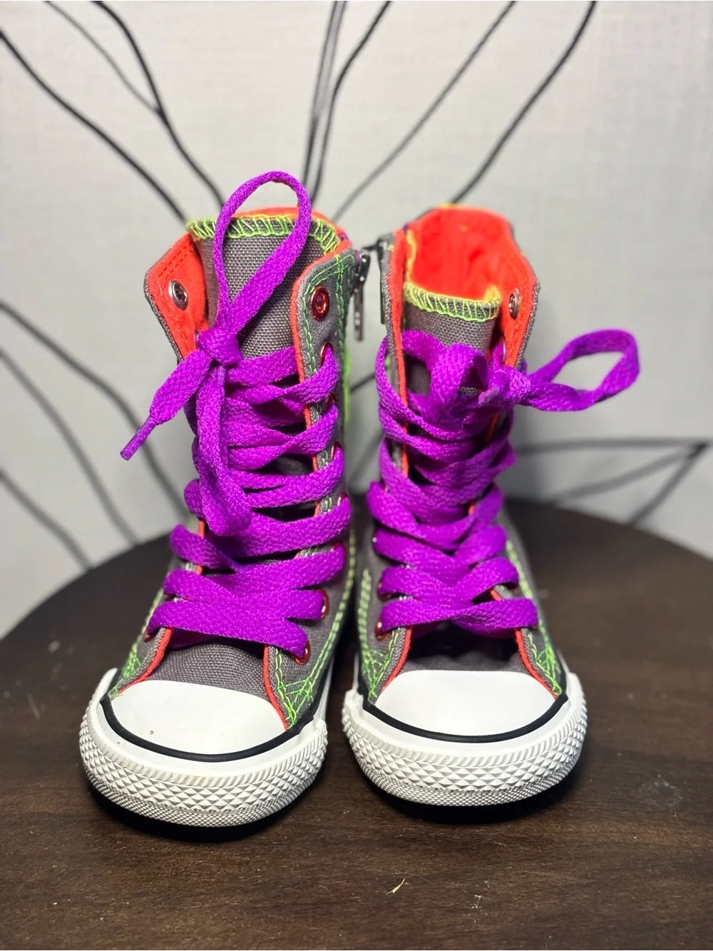 Converse Baby High-Top Sneakers NWOT & Zipper for Easy On/Off Size 3